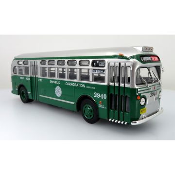 Jackie Gleason GM TDH 3610 Transit Bus: New York Omnibus Model Bus